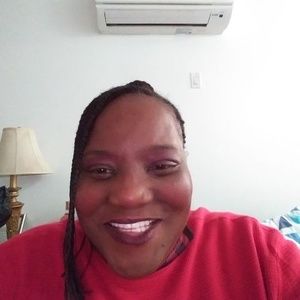 Meet your Posher, Dolores